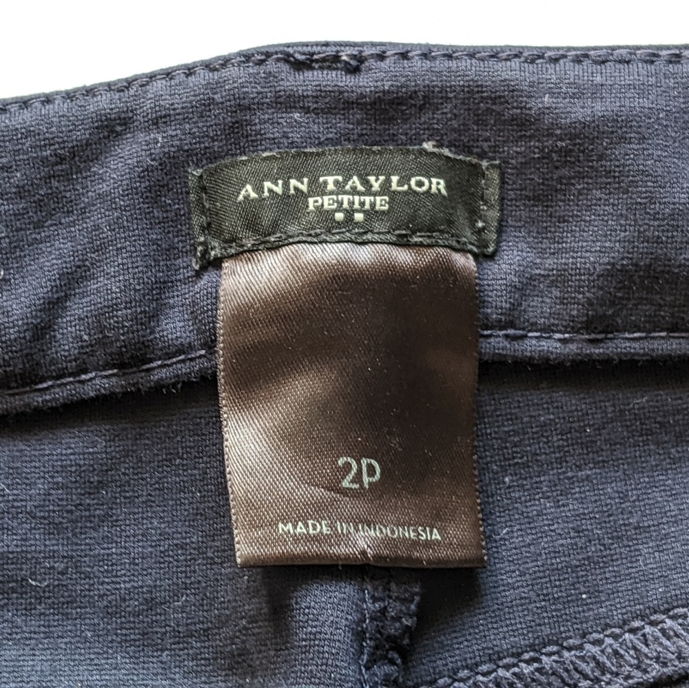 Ann Taylor Navy Ponte Five Pocket Leggings - Picture 6 of 8